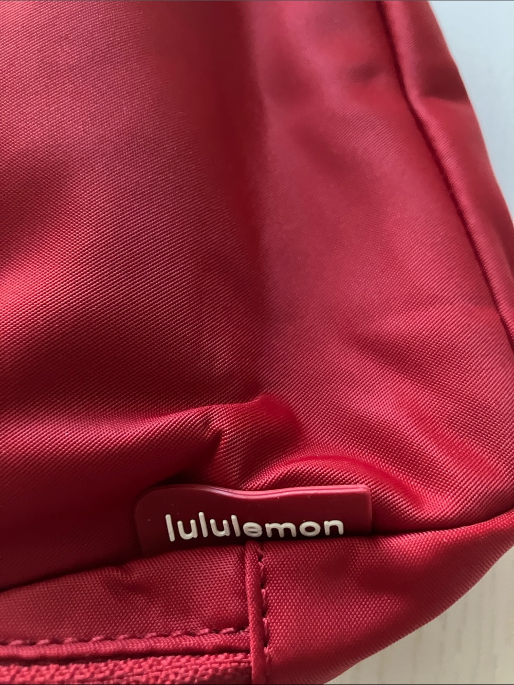 Lululemon Everywhere Belt Bag (NWT) - Picture 6 of 10